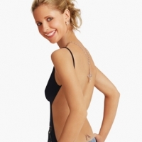 Sarah-M-Gellar_011