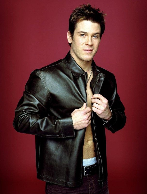 Christian_Kane_Leather_2
