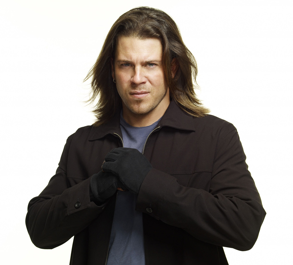 Eliot-Promo-3-Small
