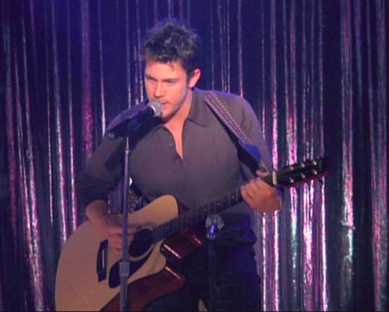 Lindsey-_Angel218_249