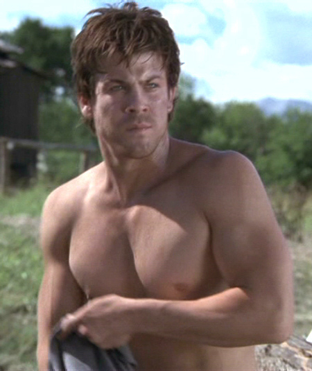Lindsey_Shirtless