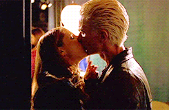 tumblr_mudo1qe8st1sju0gro8_250.gif