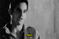 tumblr_ot8fv6US461qjvx7uo5_250.gif